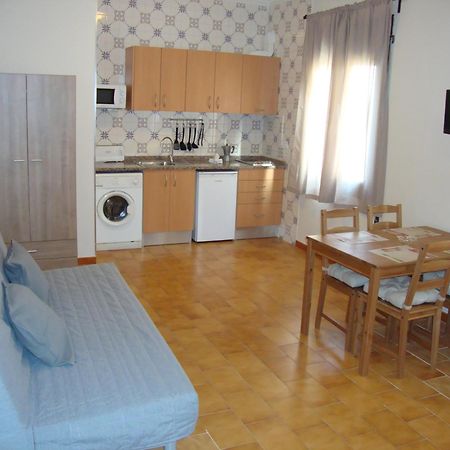 Apartaments Claudi Tossa de Mar Bagian luar foto