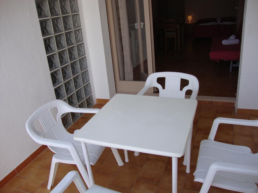 Apartaments Claudi Tossa de Mar Bagian luar foto