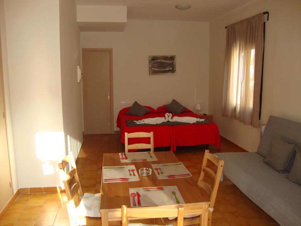 Apartaments Claudi Tossa de Mar Ruang foto