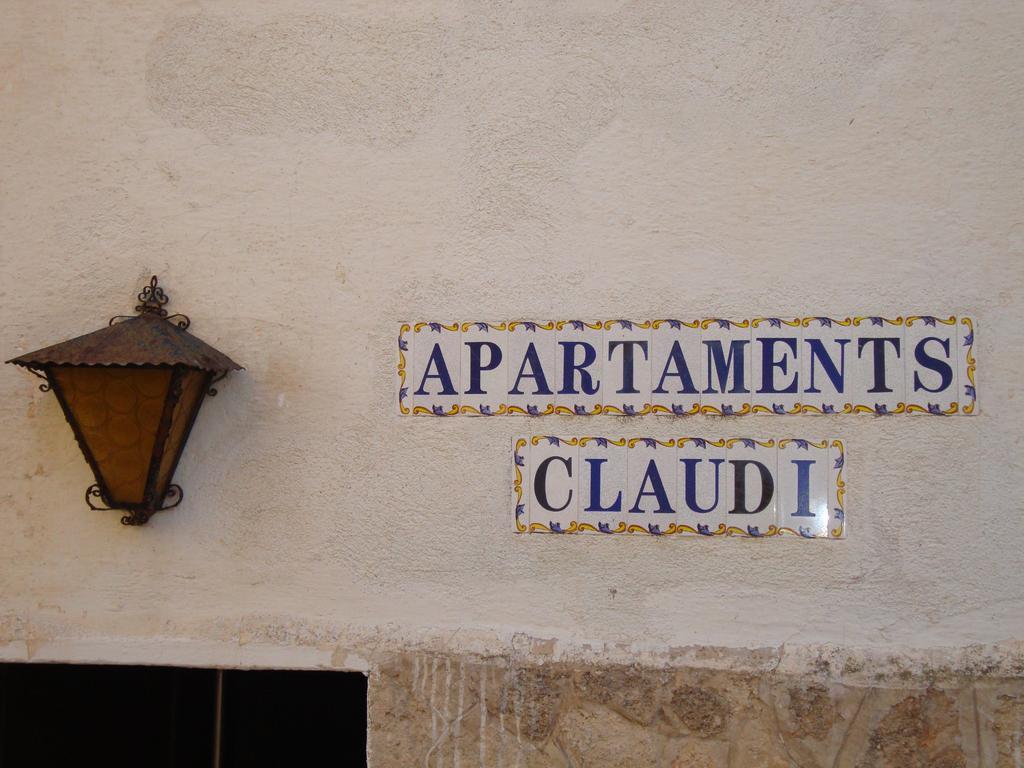 Apartaments Claudi Tossa de Mar Bagian luar foto